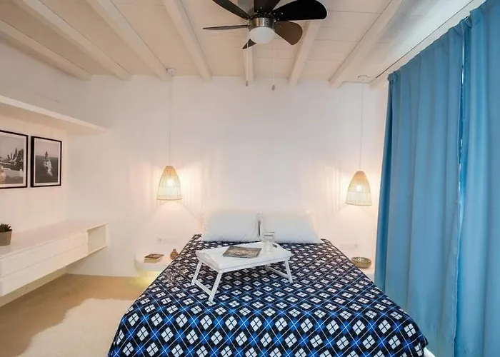 Дом отдыха Scenic Agios Sostis Retreat With Sea Views *